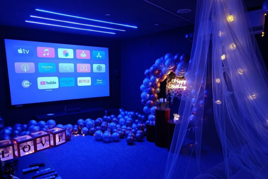 private theatre in delhi ncr for couples birthday anniversary celebration