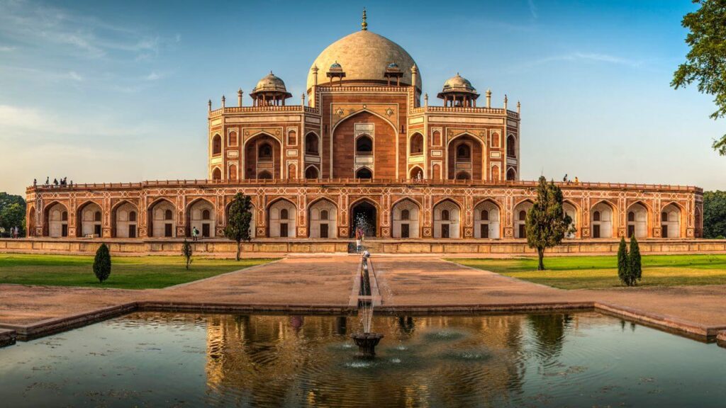 hangout places to go in delhi for couples